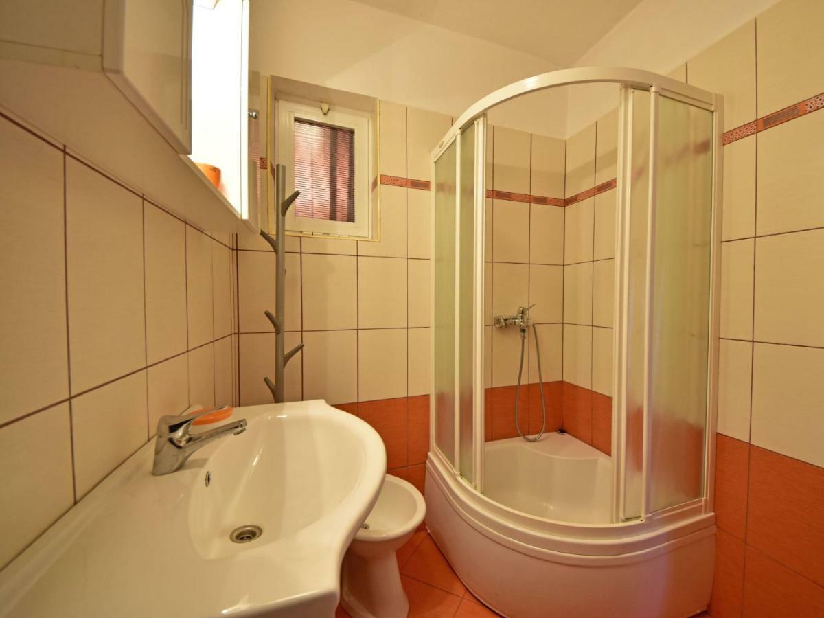 Apartment Adriana-1 By Interhome Сибин Кръмпотски Екстериор снимка